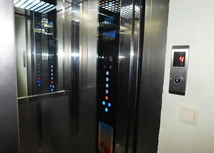 Rams Company Group Szálloda